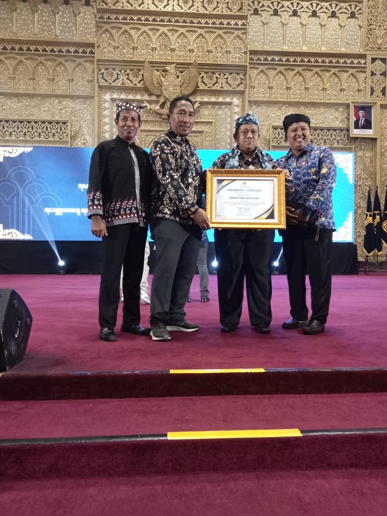 Penerimaan Penghargaan Posbankum